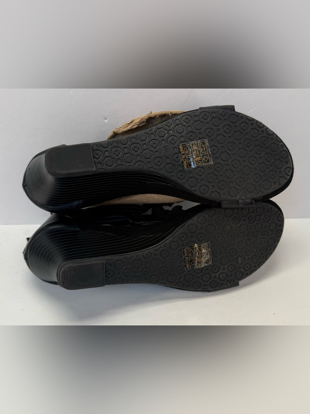 Patrizia Harlequin by spring step Women's Black Floral Wedge Sandals size 9 - Picture 10 of 12